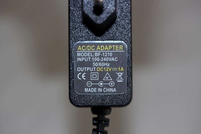 Alimentation adaptateur AC/DC 12V, 1A, 100-240V, 50/60Hz